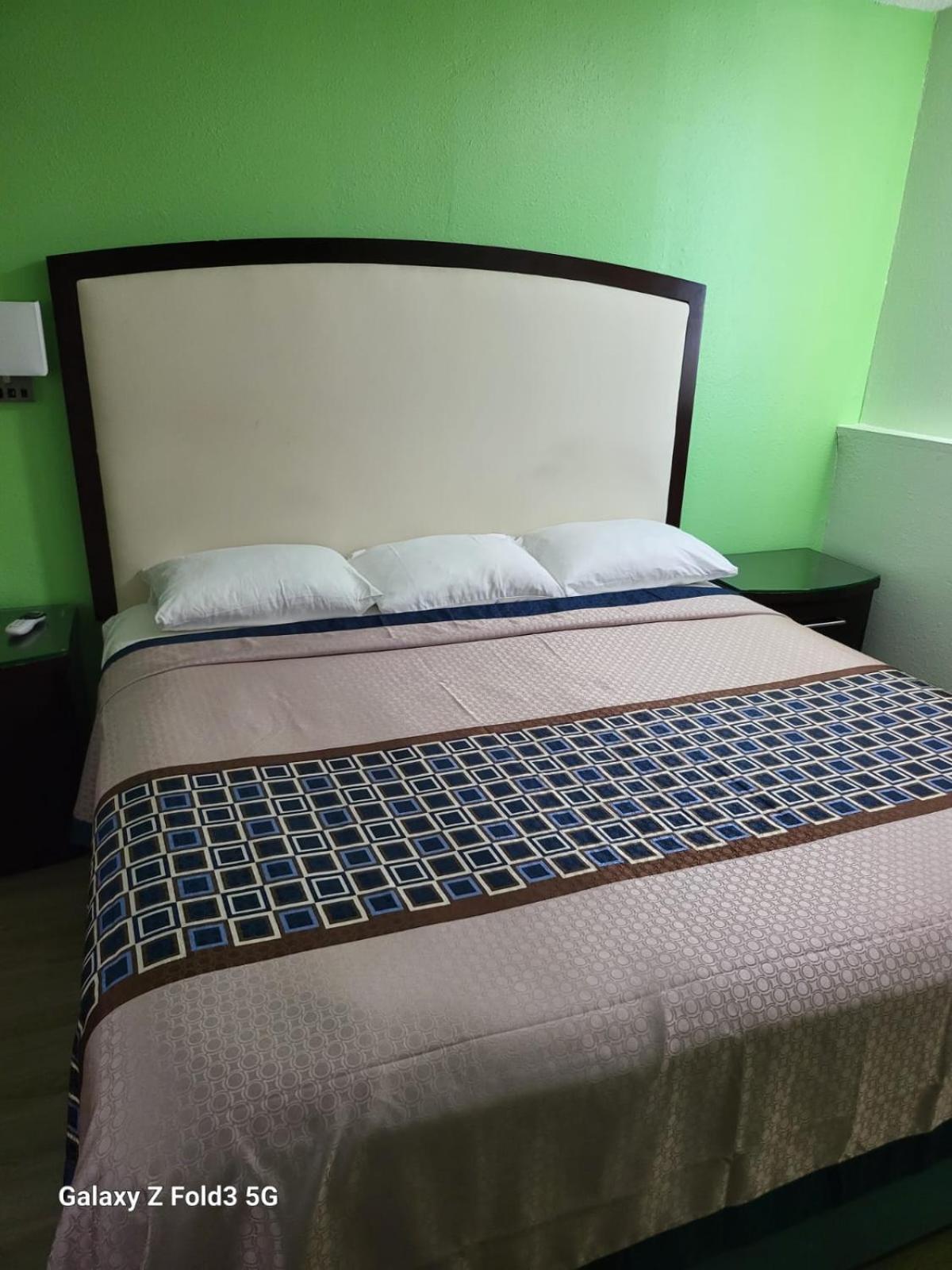 Value Inn & Suites Салина Экстерьер фото